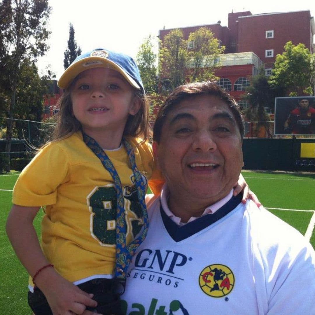 Gracias a la profesión de su padre, Tadeo descubrió su gusto por la actuación desde los dos años, por lo que pronto ingresó al Centro de Educación Artística Infantil (CEA) de Televisa.