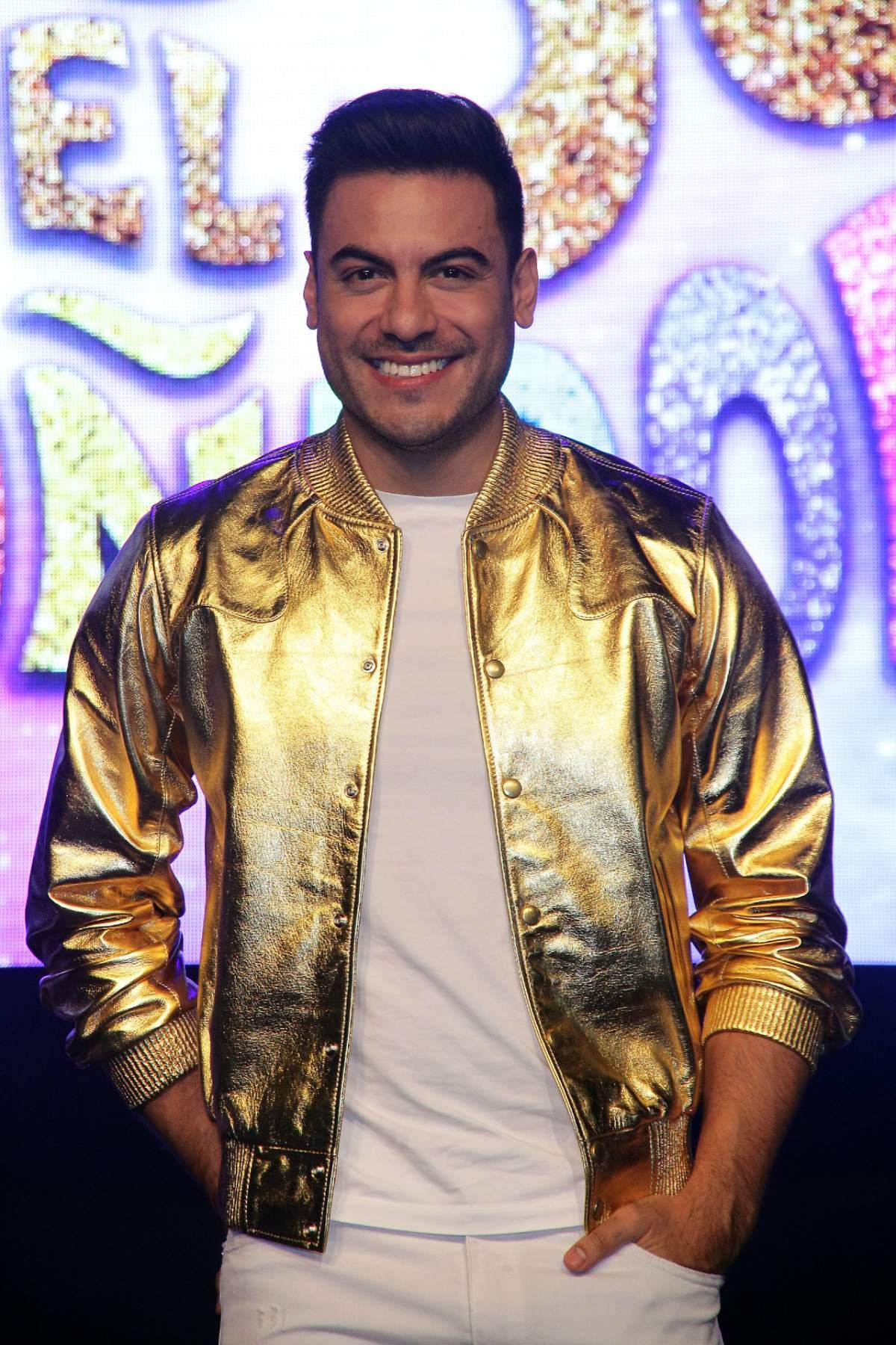 El cantante atraviesa por duros momentos.