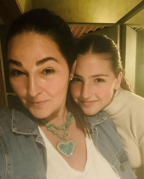 Curiosamente, Luciana busca seguir los pasos de su madre en la actuación y ya ha comenzado a prepararse en el Centro de Capacitación Artística de Televisa (CEA), tal como Cauduro lo dio a conocer con una imagen en octubre de 2019.