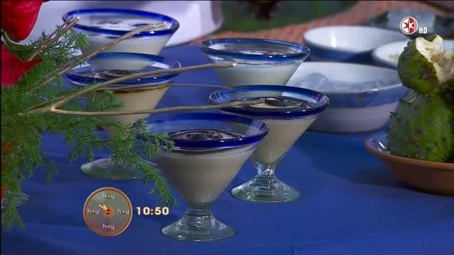 Cocina Chef Gibaja Muse de Guanábana con Zapote y Miel de Agave