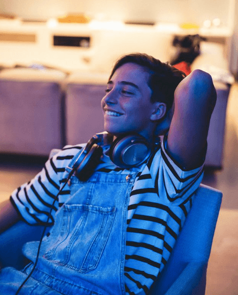 En cuanto a cuál será su próximo poryecto, Llunas aún no ha develado de qué se trata, sin embargo, en su cuenta oficial de Instagram se puede ver algunas imágenes del joven en un estudio de grabación.