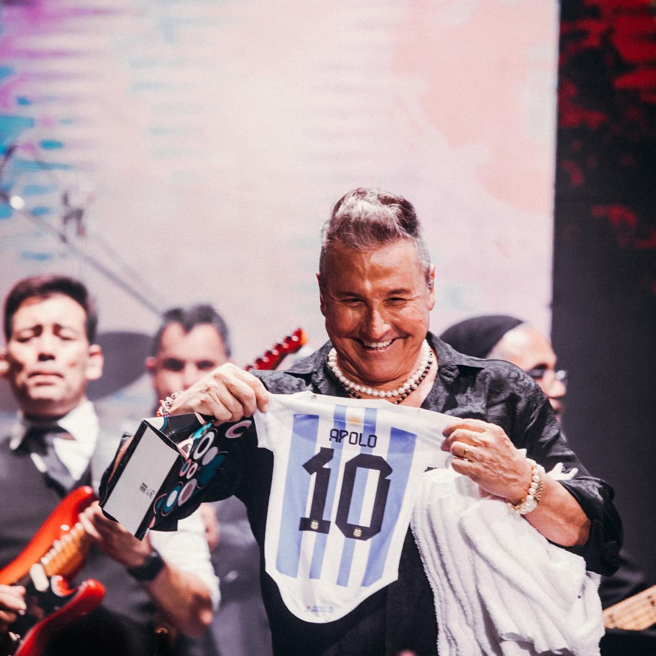 Ricardo Montaner enternece al mostrar al primito recién nacido de Índigo