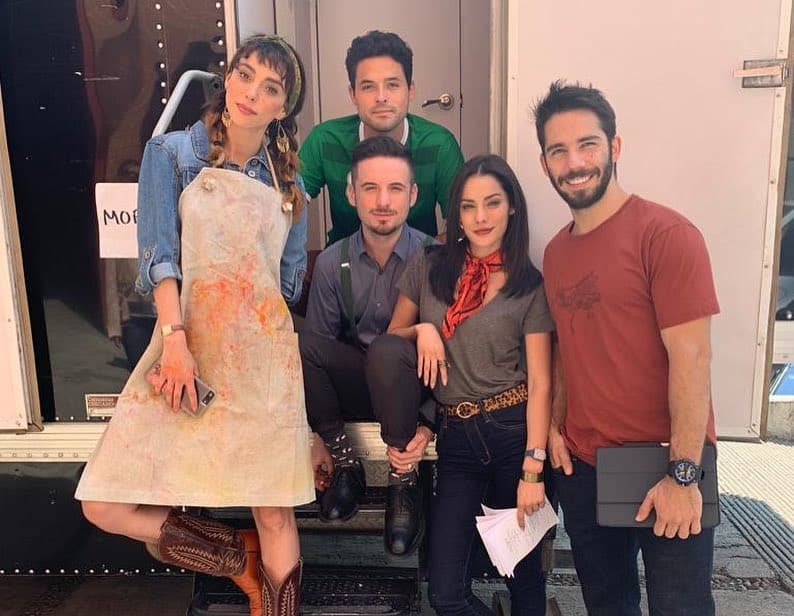 Natalia y Gonzalo se conocieron cuando grabaron la serie ‘Ninis’, donde compartieron créditos con Jesús Zavala, Ruy Senderos y Okar Giner.