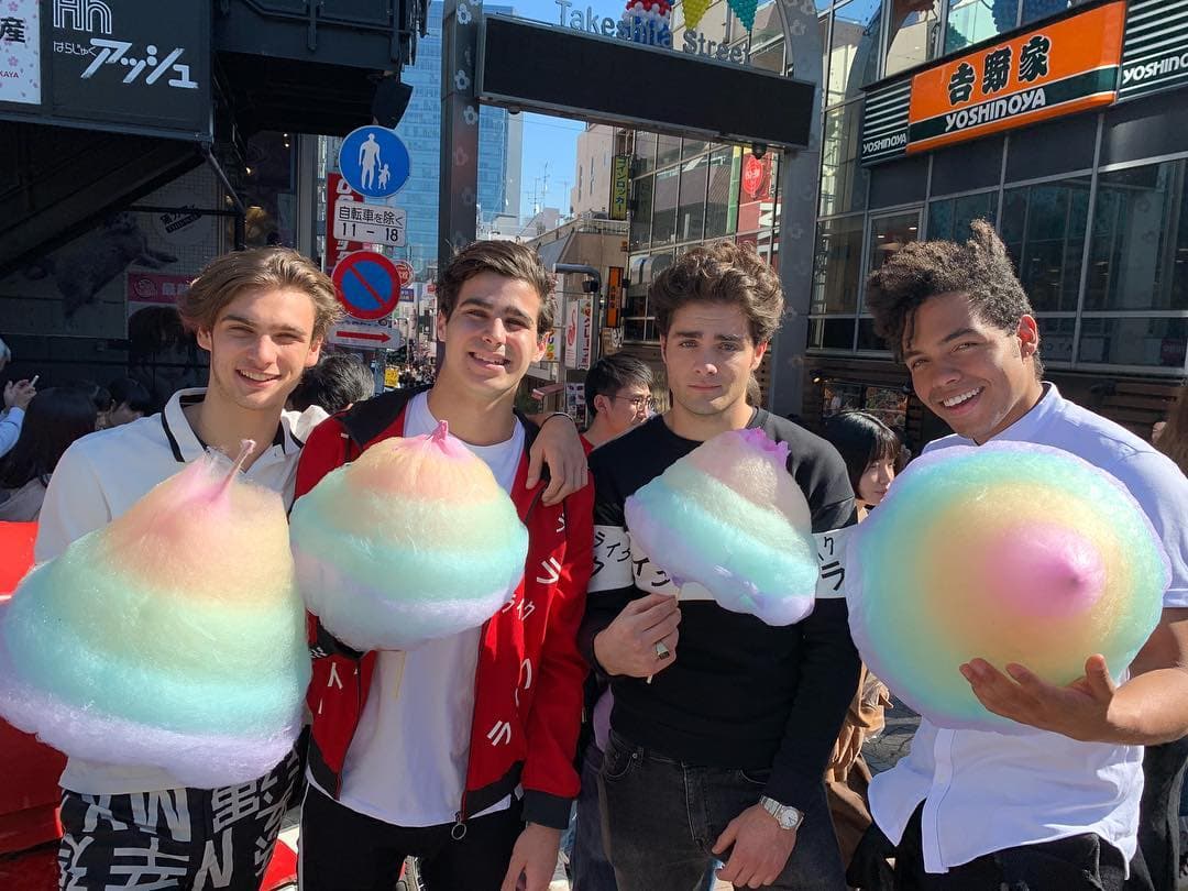 Además de estar grabando, también han disfrutado su estancia en Japón. ¿Qué tal estos algodones?