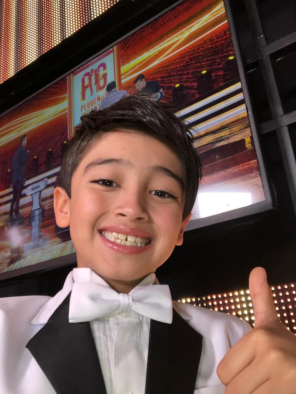 No existe nadie que se resista a la bella sonrisa de Kenneth.