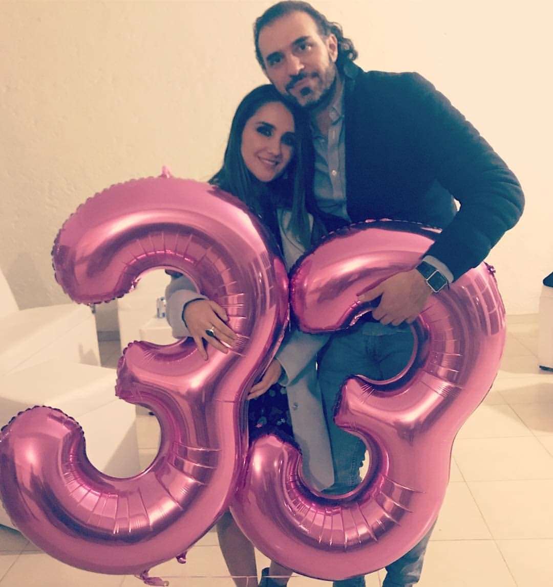 La ex RBD se puso algo sentimental y escribió en su cuenta de Instagram emotivas reflexiones, acompañadas de estas fotografías.