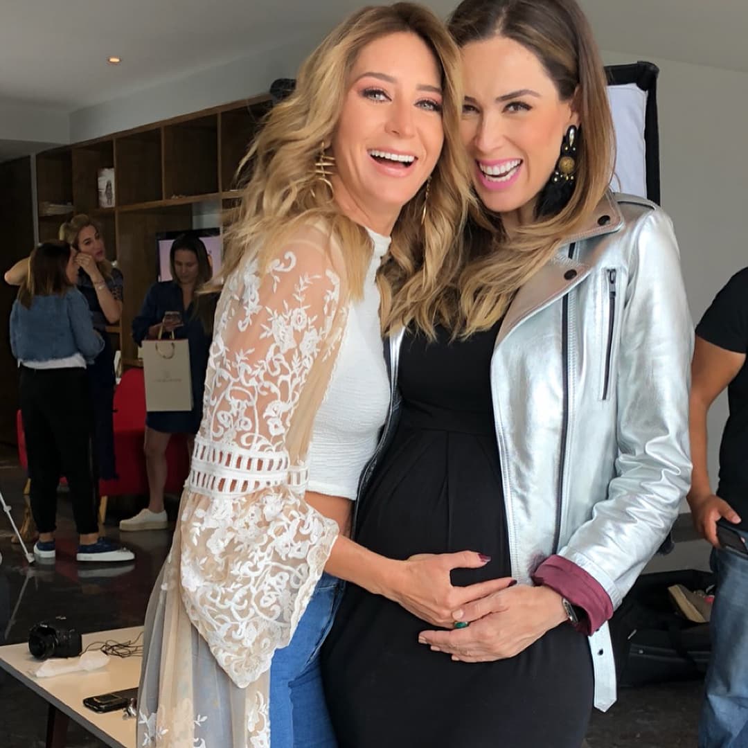 Jacky Bracamontes espera con ancia a sus gemelas