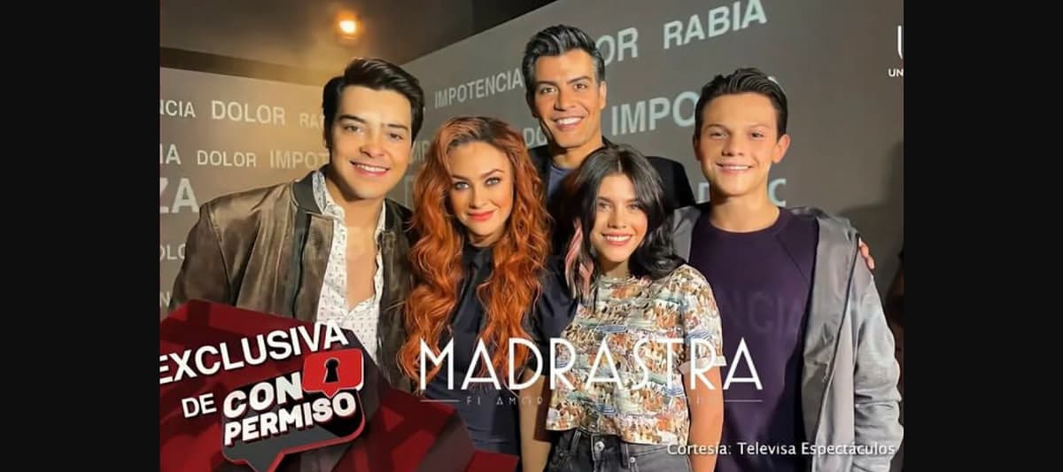 La actriz apareció con el elenco de su nueva telenovela