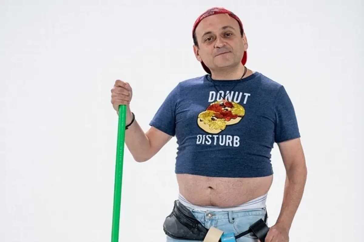 Lalo España de ‘Vecinos’ tiene una famosa prima con la que trabajó y pocos lo saben