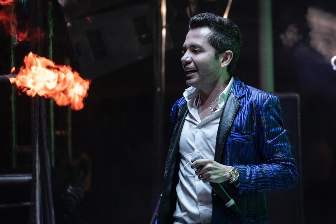 Memo Garza, cantante de La Adictiva, es agredido durante concierto en Nueva York