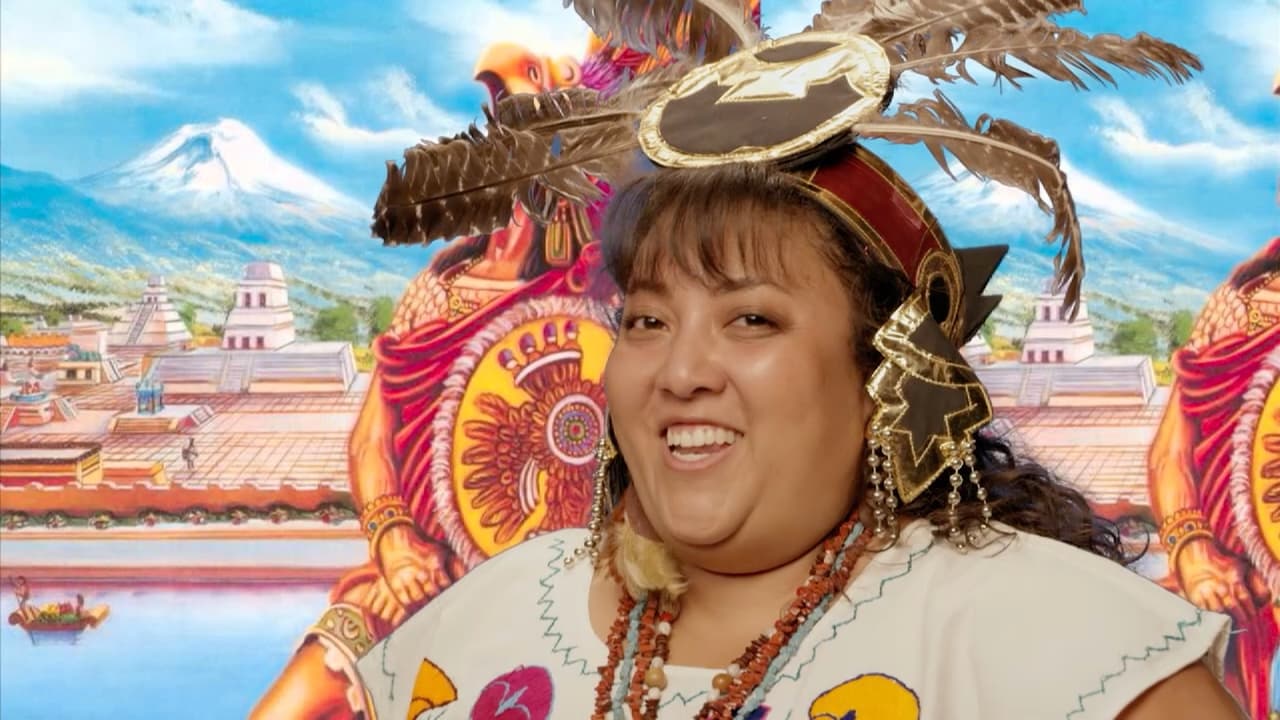 Para la tercera temporada, Paco organiza elecciones vecinales, harto de la Delegángster. Toña es la representante del pueblo y se lanza como toda una princesa azteca.