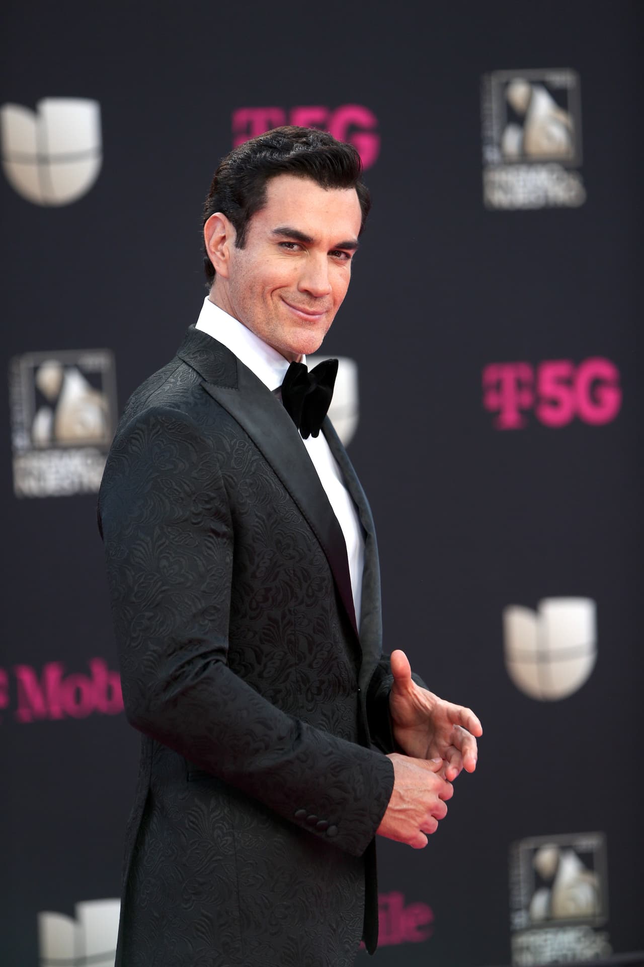 David Zepeda por fin explica por qué no habla de sus parejas