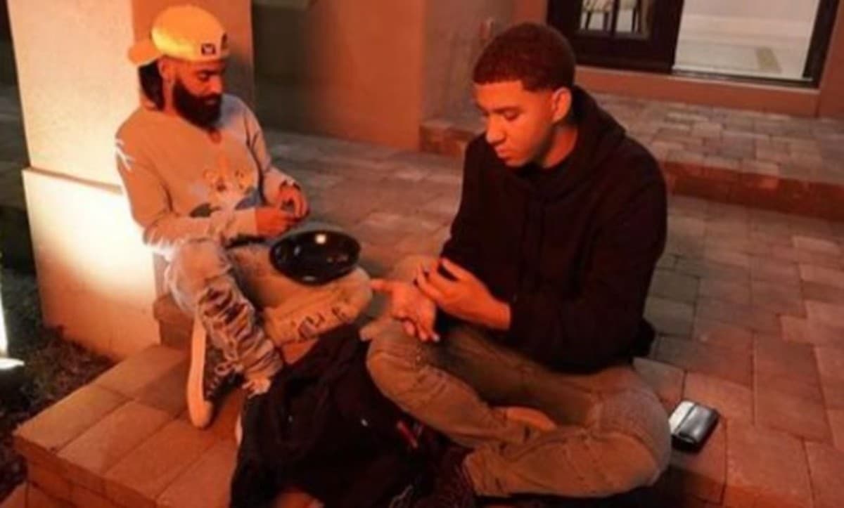 Arcángel publica desgarrador mensaje tras la muerte de su hermano