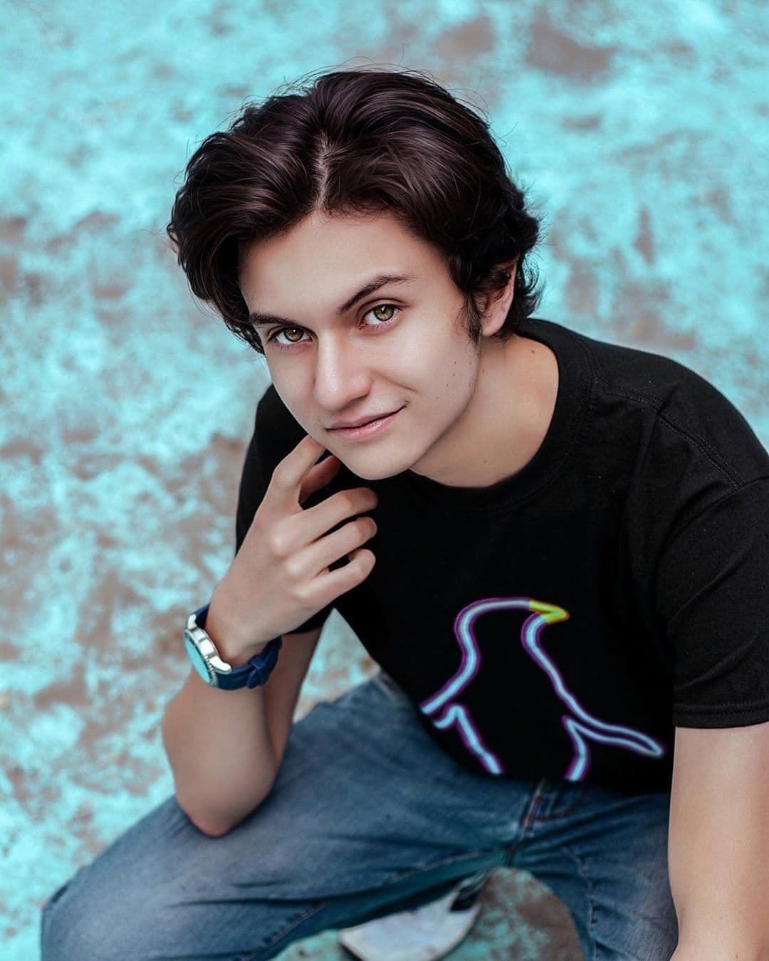 Nikolas Caballero sigue con su carrera de actor y en redes sociales señala que además de la actuación, es creador, productor y dueño de un estudio fotográfico.