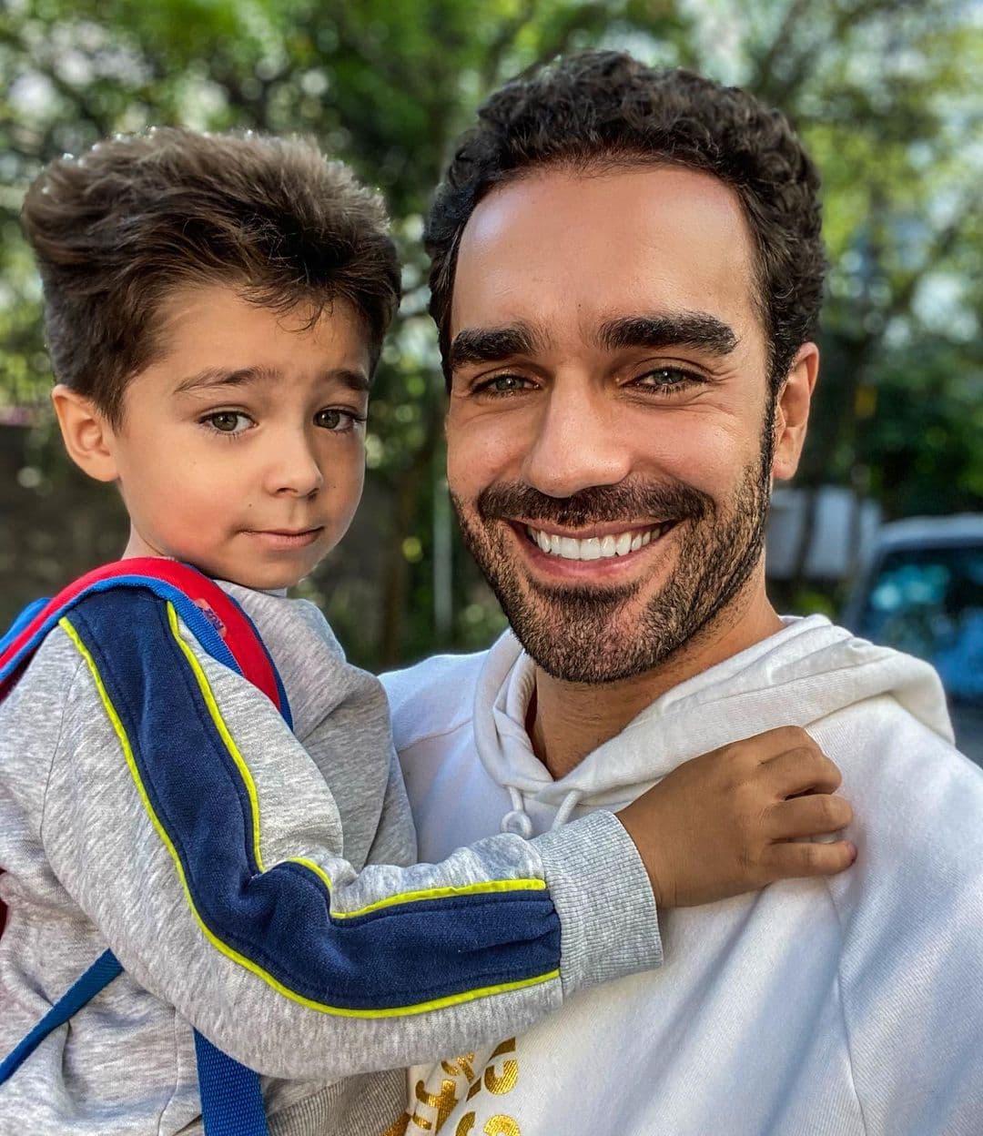 Aunque en repetidas ocasiones, Ariadne Díaz ha señalado que Diego se parece mucho a ella, gracias a las múltiples fotografías que comparten en redes sociales, quedó al descubierto que el pequeño es el vivo retrato de Marcus Ornellas.