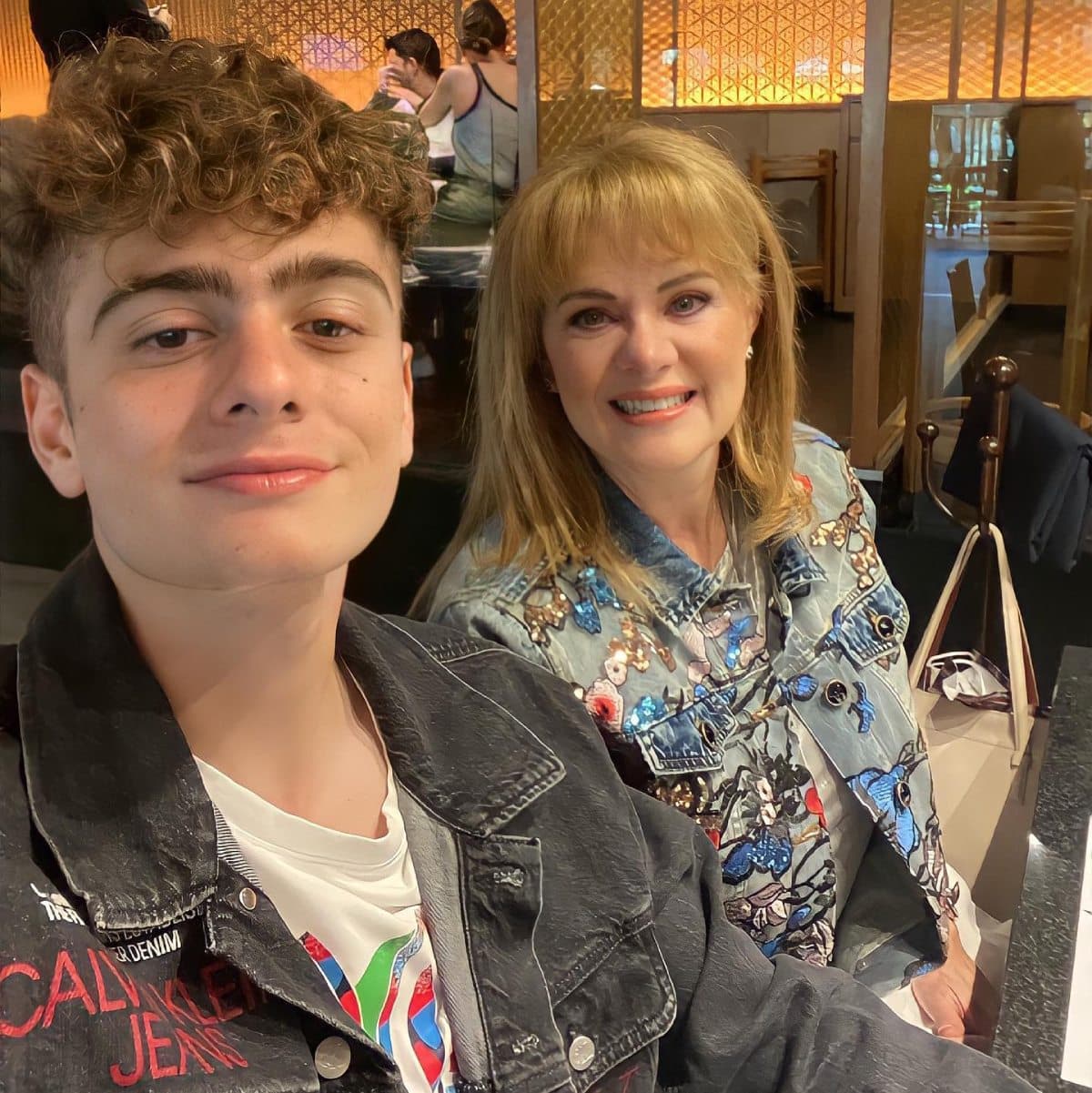 Rebeca Sáenz publicó una de serie fotografías de sus hijas