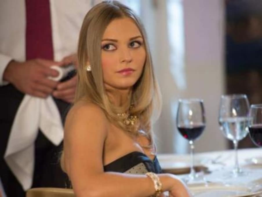 Irina Baeva en 'Muchacha italiana viene a casarse'