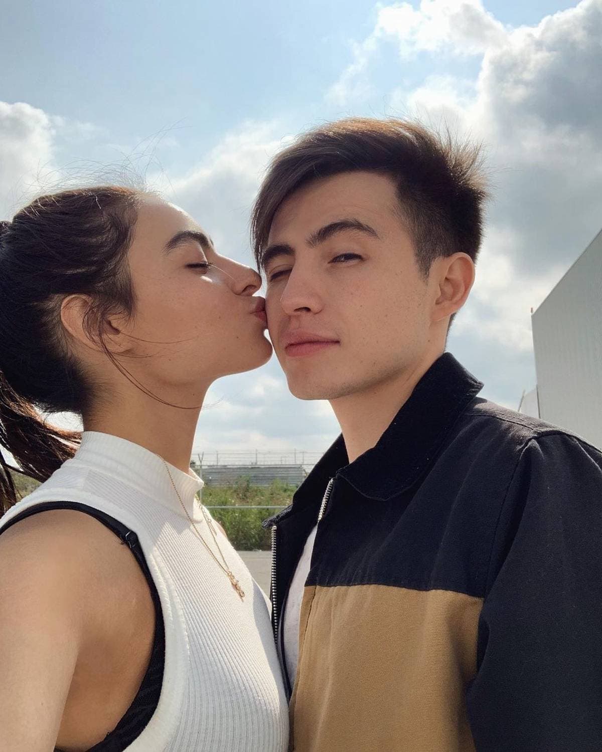 “Por muchas más historias a tu lado...!!! TA con todo mi corazón, mi cachorra favorita!!!”, fue uno de los primeros mensajes que Luis Curiel le dedicó a la italiana.