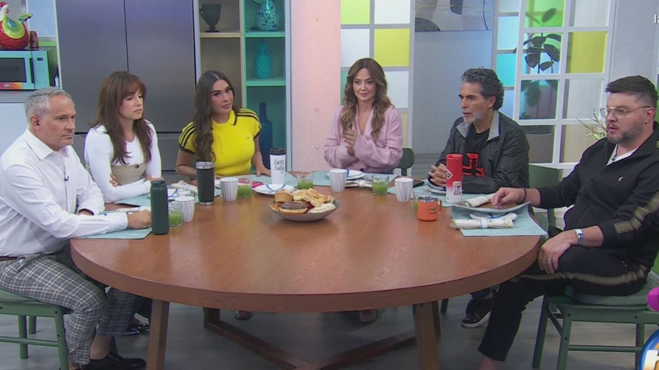 Exintegrante de Hoy publica foto con Nodal y Ángela Aguilar: Galilea Montijo y Andrea Legarreta reaccionan