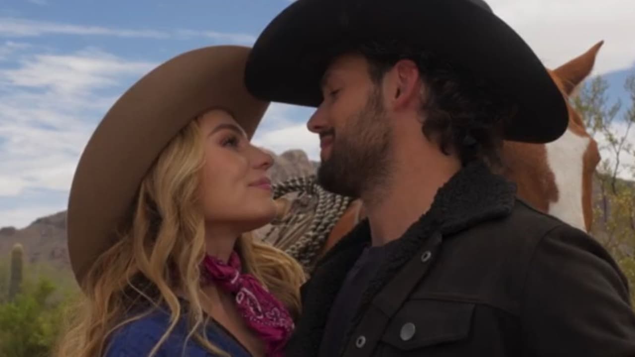 Tierra de Amor y Coraje Capítulo 4: Juan sospecha de Clara, pero ¿siente algo por ella?