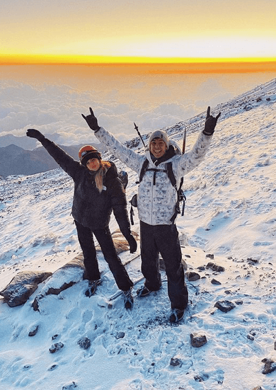 Asimismo, no perdió la oportunidad de agradecer su compañía en esta aventurera experiencia que les significó tanto retos físicos como mentales: "Gracias Pico por recibirnos. Gracias @macabeso por ser la mejor compañera en esta aventura.".