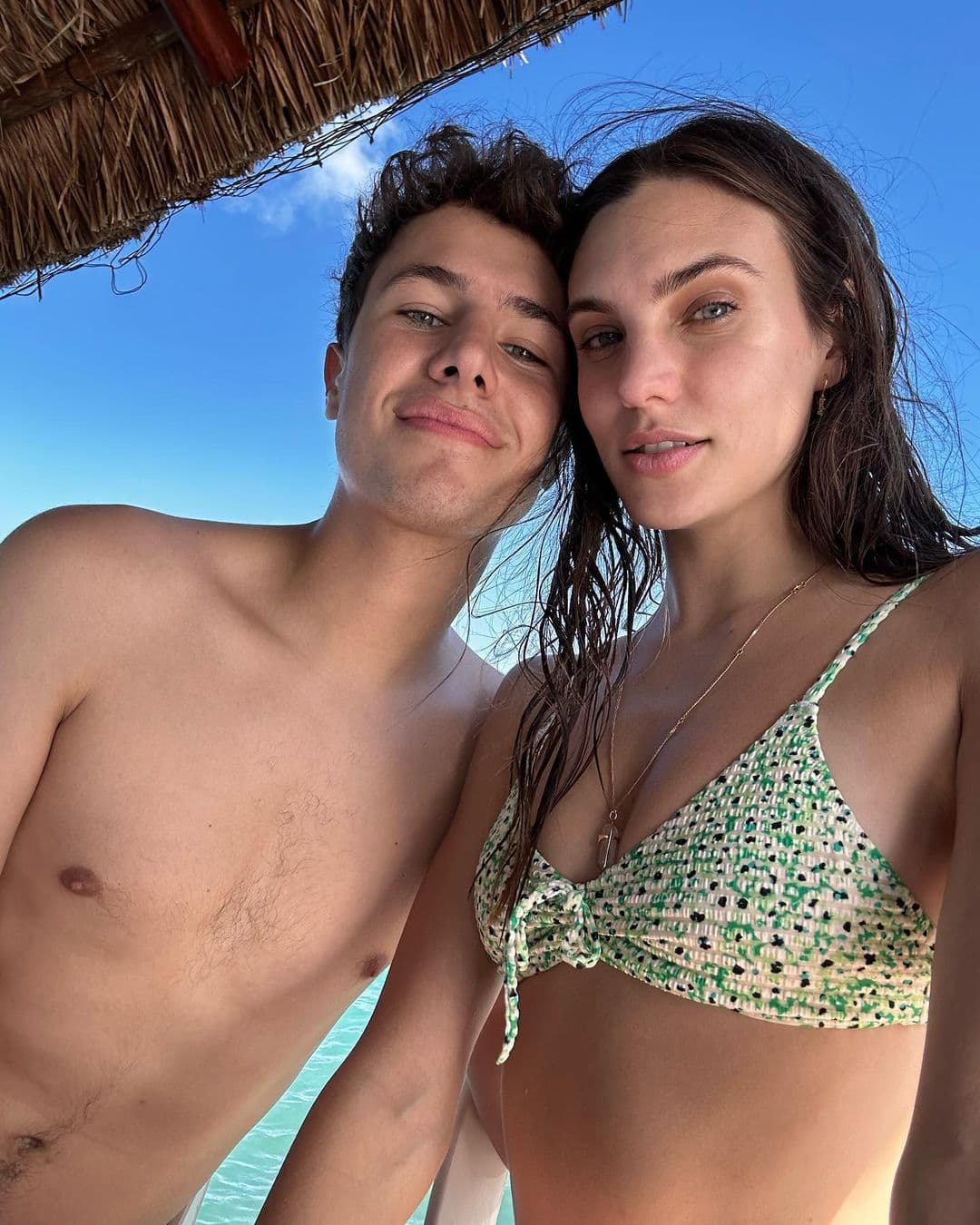 Maca Achaga disfruta de lujoso crucero junto a su novio Juanpa Zurita y sus suegros