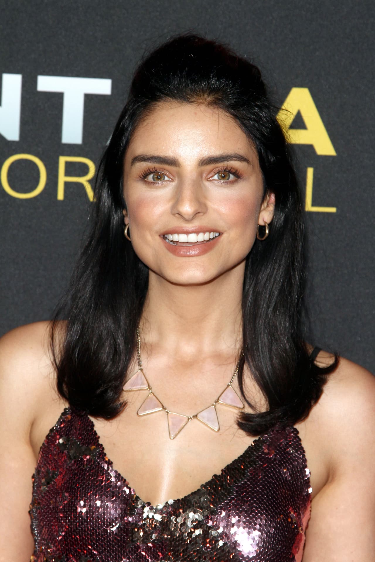 Aislinn Derbez confiesa que fue difícil subir fotos a sus redes después de dar a luz a Kailani