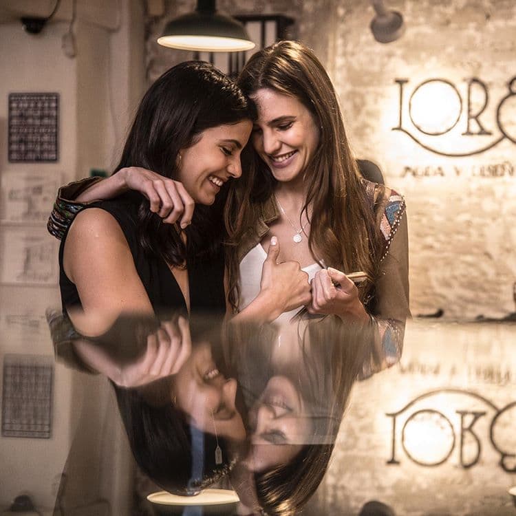 Juliantina consiente a sus fans con gifs en Instagram