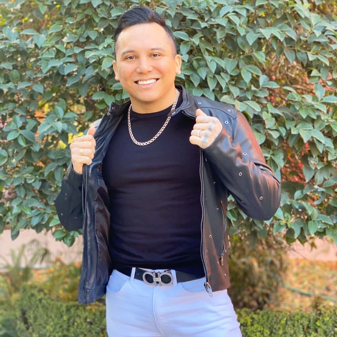 Edwin Luna confiesa qué es lo más difícil de ser cantante y con quién le gustaría hacer un dueto