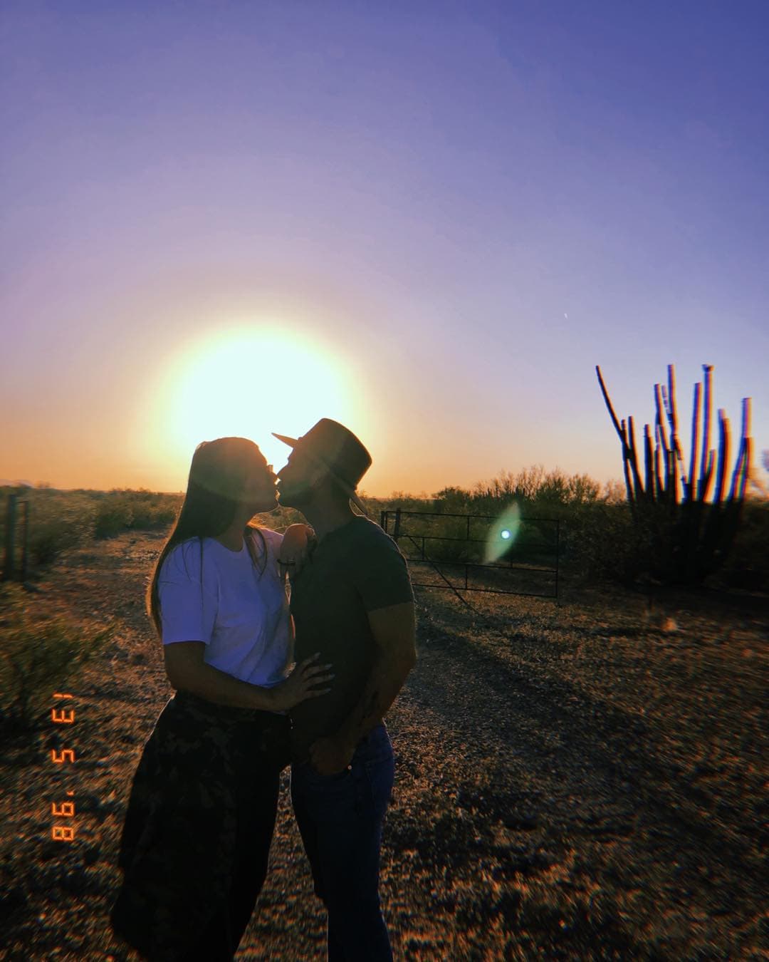 Y aunque ninguno de los dos hizo comentarios al respecto, las especulaciones se avivaron cuando Matías compartió en sus historias de Instagram imágenes de su despedida de soltero en Las Vegas.