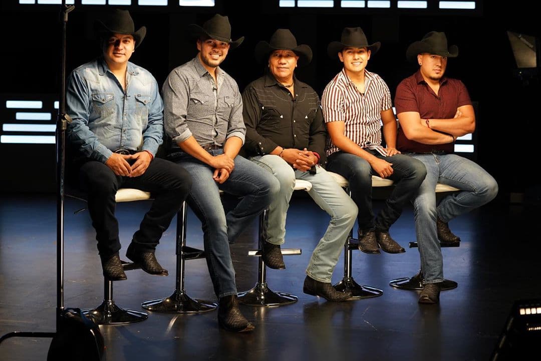 Integrante de Bronco anuncia que será papá