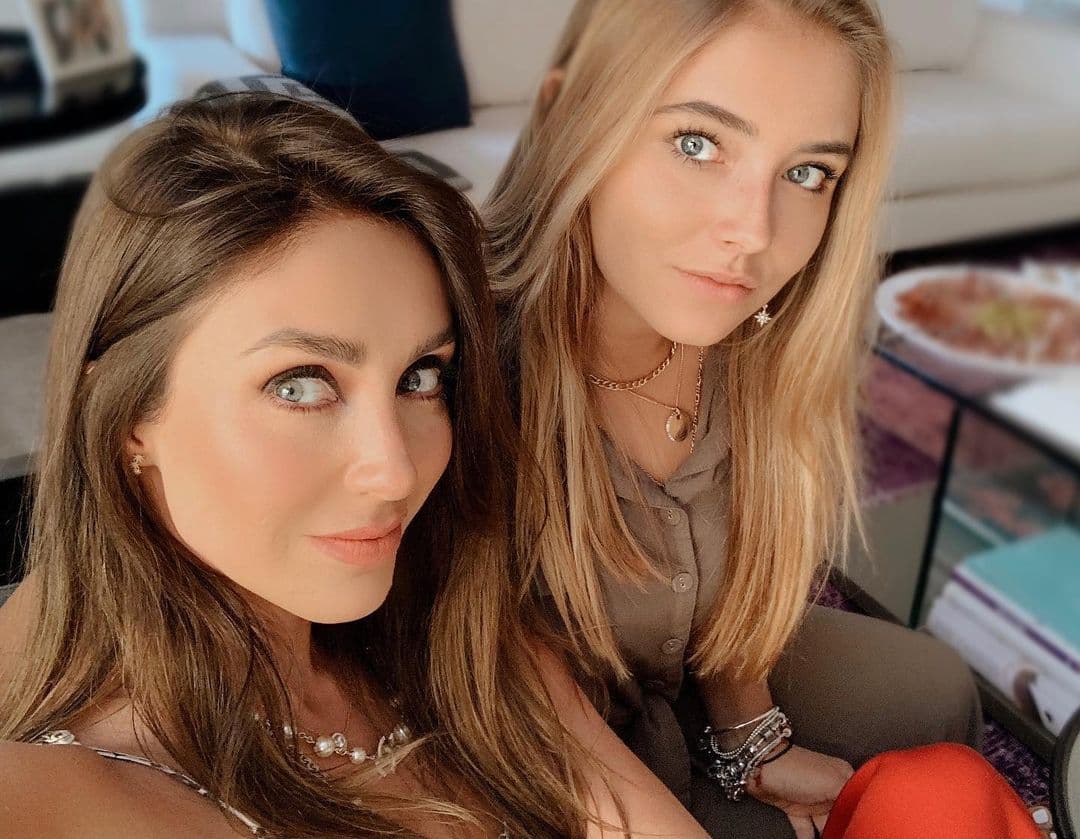A esta ola de felicitaciones también se sumó Ana Pau, sobrina de Anahí e hija de Marichelo, al compartir en su cuenta oficial de Instagram una fotografía junto al pequeño.