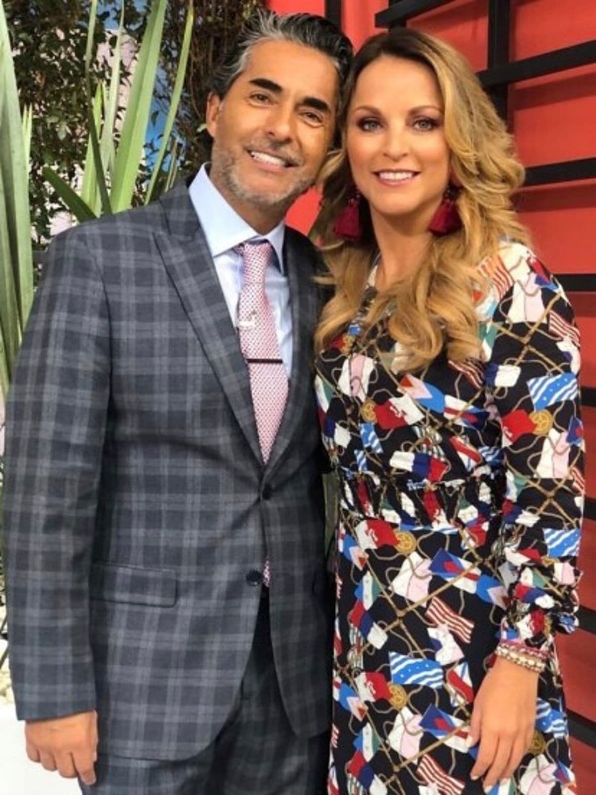 El 30 de marzo, Raúl Araiza reveló a la revista TVNotas que había terminado su noviazgo con la psicóloga y comunicadora María Amelia Aguilar. El conductor del programa Hoy señaló que había sido por mutuo acuerdo y negó por completo que hubiera sido por terceras personas.