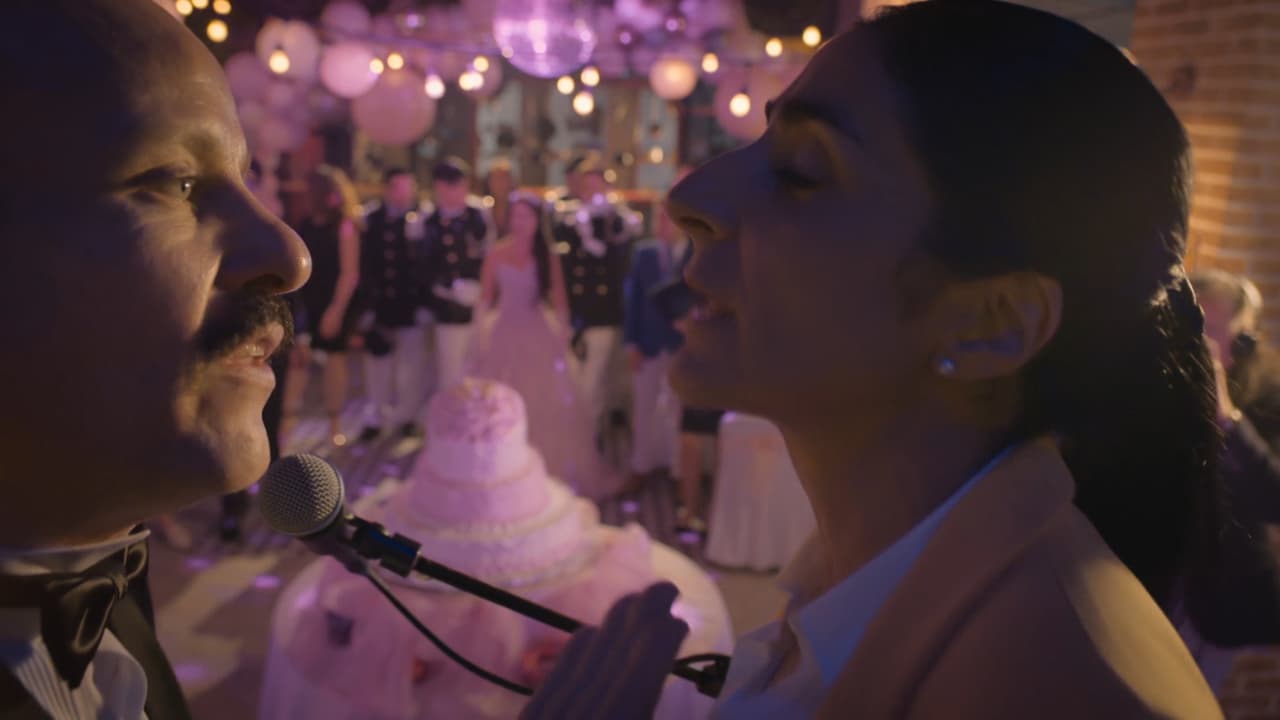 Se enfrenta con el papá de la quinceañera