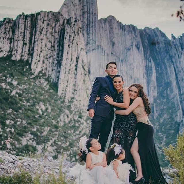 A diferencia de su hermano, Estephany lleva una vida más alejada de la atención pública e incluso prefiere mantener su cuenta de Instagram como privada.