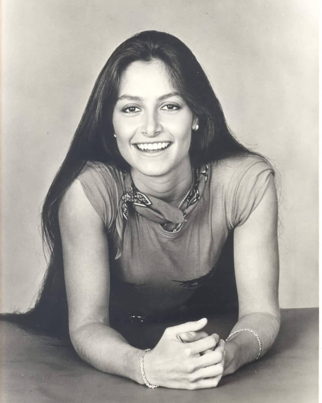 Con múltiples éxitos y reconocimientos, Daniela Romo llega a los 59 años de edad.