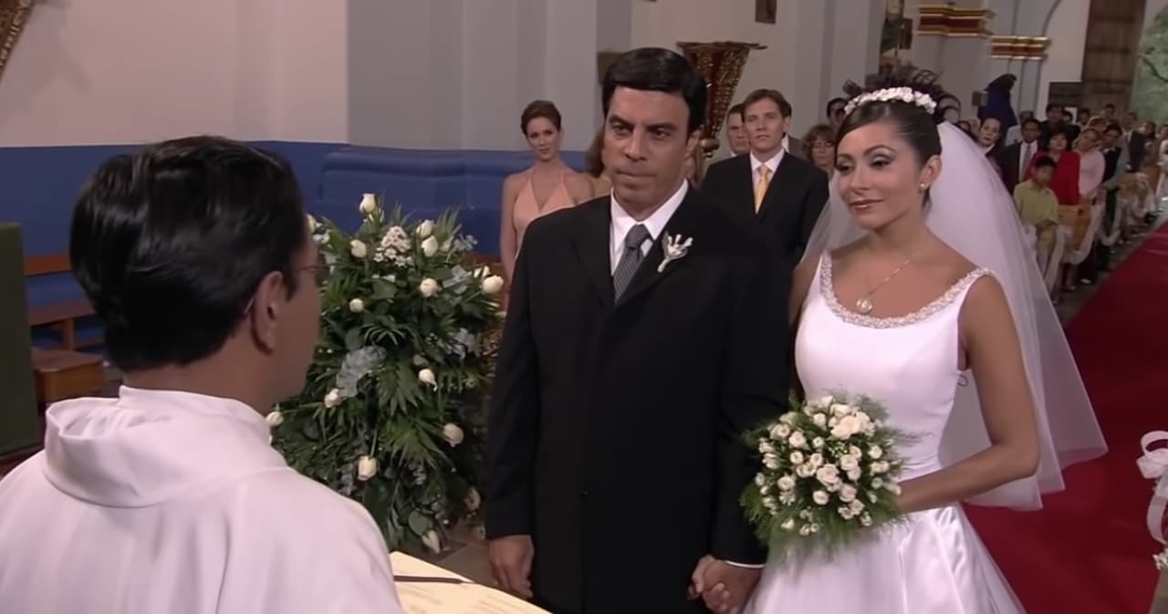 Escena de 'Rubí' (2004): boda de Cristina y Cayetano.jpg