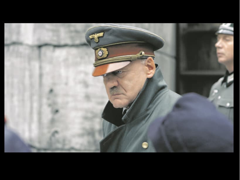 Bruno Ganz como Adolfo Hitler