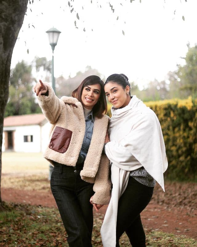 Hija de Biby Gaytán responde a quienes critican su forma de vestir