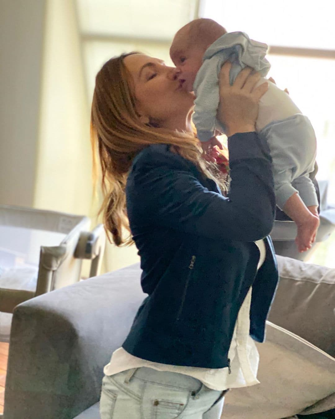 Erika Zaba celebra el primer mes de su bebé con tiernas fotos: “Me hiciste la mujer más feliz”