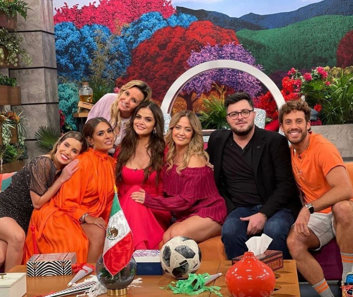 Exconductora de Hoy reaparece irreconocible y la terminan confundiendo con Ana Bárbara