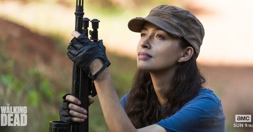Su destacada participación hizo que los productores la promovieran y a partir de la quinta temporada de la serie, se convirtió en una más de las protagonistas.