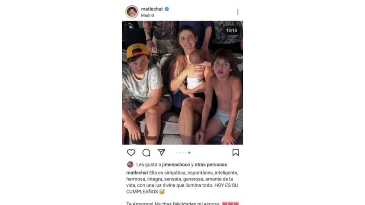 Matías Novoa dejó ver la carita de su bebé con Michelle Renaud; sin embargo, más tarde eliminó la imagen.