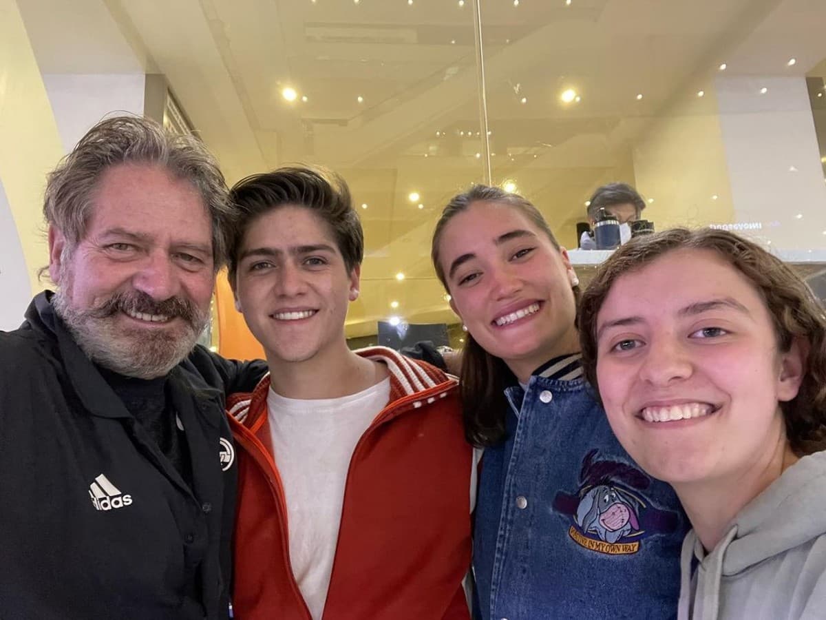 Patricio de Rodas decidió seguir los pasos de su famoso padre, Leonardo Daniel, y comenzó sus estudios en el Centro de Educación Artística (CEA) de Televisa. A su corta edad ha participado en proyectos como ‘La rosa de Guadalupe’, ‘Como dice el dicho’ y ‘Vencer el Pasado’.