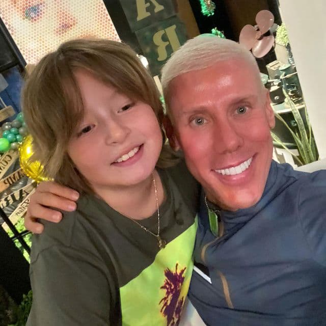 Las imágenes de la fiesta de cumpleaños consiguieron casi 50 mil ‘Me gusta’ e infinidad de mensajes por parte de famosos como Andrea Legarreta, Andrea Rodríguez, Sofía Villalobos y Joely Bernat, novia de Paul Stanley.