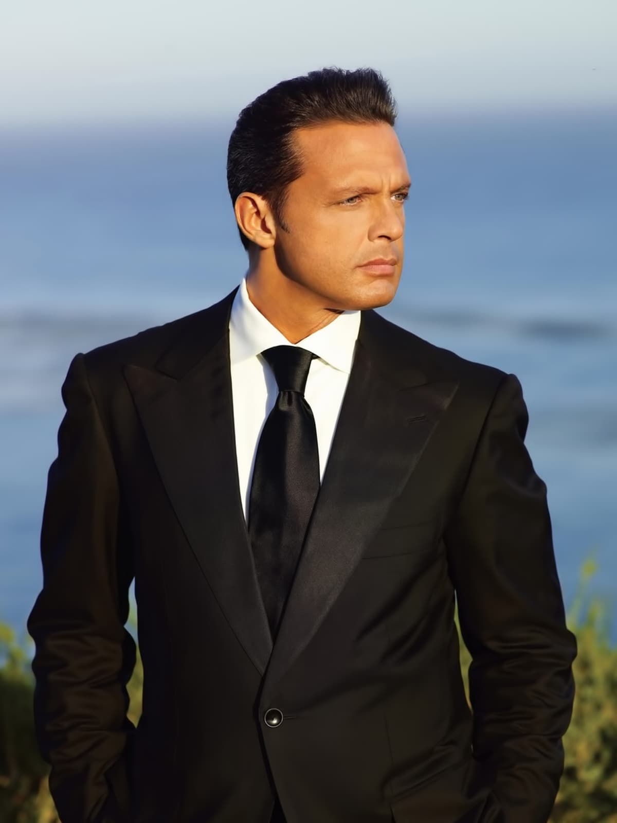 Protagonista de telenovelas publica foto con Luis Miguel tras romance