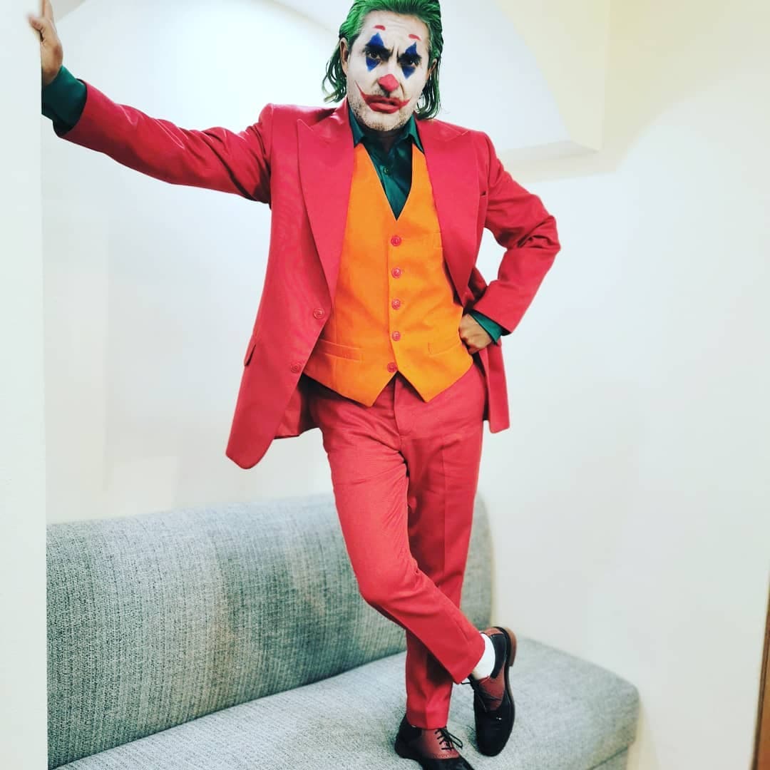 El mismo año, otro de los conductores consentidos, Raúl Araiza, se vistió de 'Joker' para la ocasión.