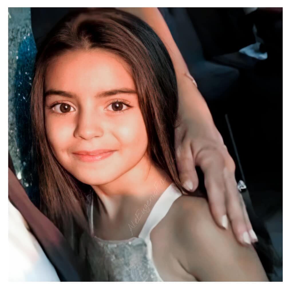 Al igual que sus hermanos mayores, Aitana Derbez es toda una celebridad de redes sociales, gracias a las tiernas publicaciones de sus famosos padres, hecho que quedó claro en las recientes fotografías que compartió Alessandra Rosaldo, donde dejó claro que su primogénita ya no es una niñita.