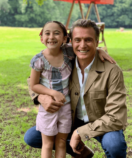Lara Campos presume su divertido cambio de look y Juan Soler reacciona: "Lindísimo"