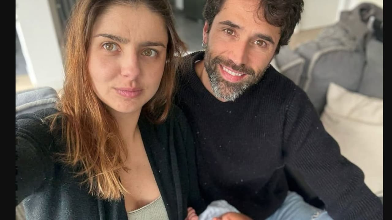 Matías Novoa comparte nuevas imágenes de Michelle Renaud y su hijo recién nacido